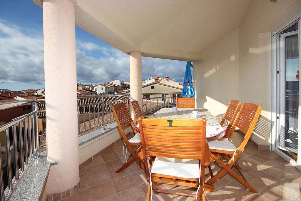 Istriensonne - Apartments Veruda Mit Grillterrasse Pula Exterior foto